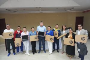 #Zumbi | Entrega de computadoras portátiles fortalece la educación en el Distrito 19D02