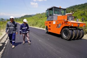 Avanza el asfaltado en Nanguipa y mejora la conectividad en Centinela del Cóndor