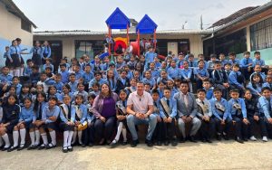 El Gobierno Nacional entrega infraestructura sanitaria y recreativa en beneficio de 340 estudiantes de Zamora Chinchipe