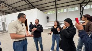 Inicia mantenimiento y reparación en la Unidad Educativa Bernardo Valdivieso