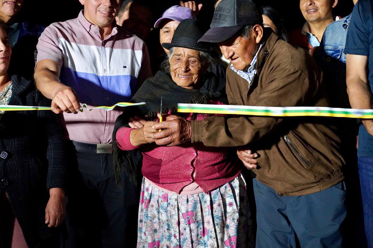 Prefectura de Zamora Chinchipe fortalece la producción rural con nuevo puente vehicular en Imbana